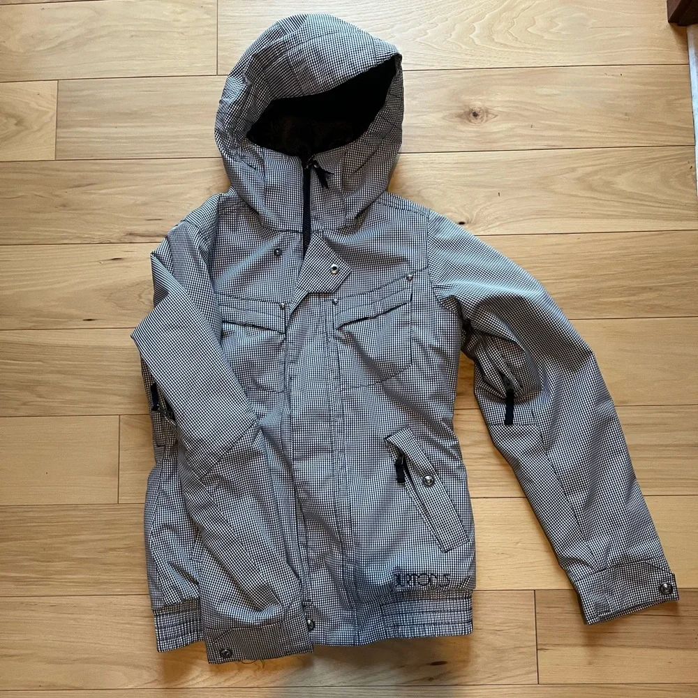 Burton Women’s Snowboard Coat - small - Picture 9 of 11
